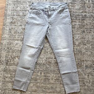 Old Navy Women’s Skinny Jeans — Light Gray
